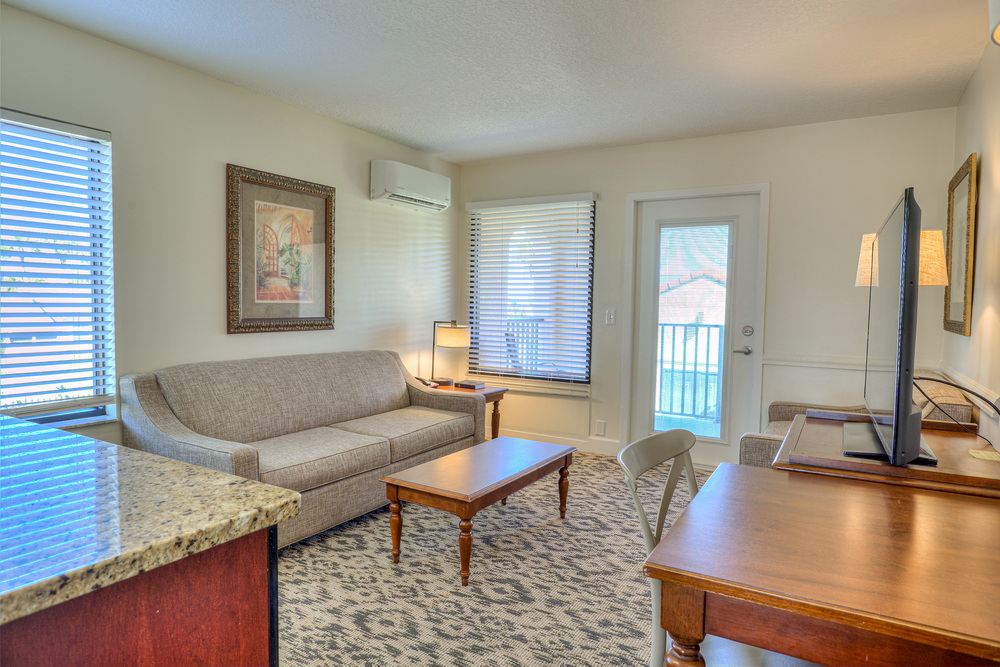 Two-Level Townhouse Style Jacuzzi Suite